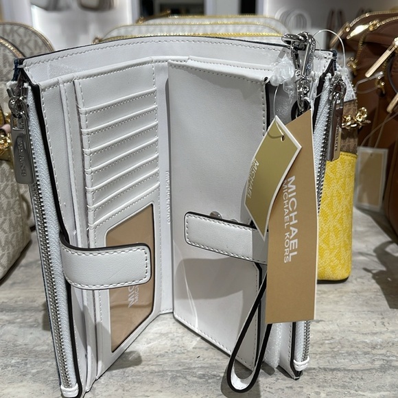 Michael Kors Jet Set Travel Lg Embellished Denim Wristlet Wallet Phone Patches - Picture 14 of 16